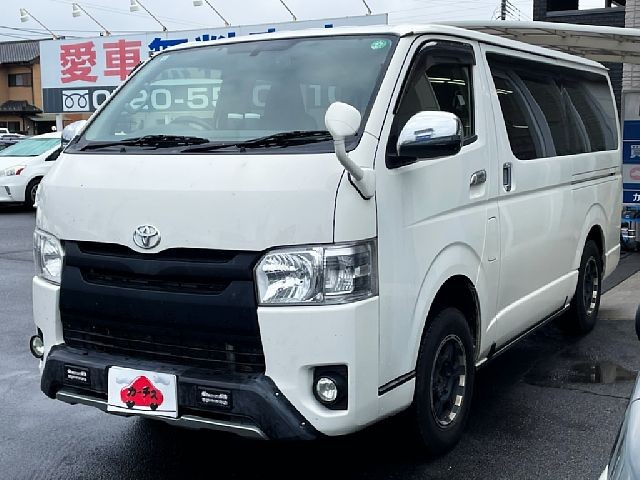 ハイエースバン