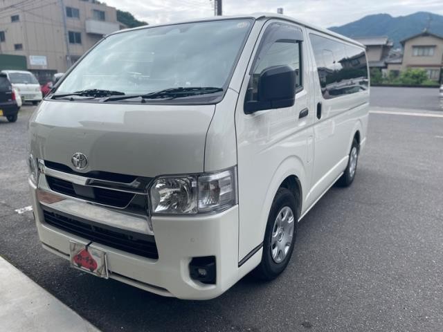 ハイエースバン
