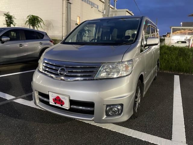 セレナ